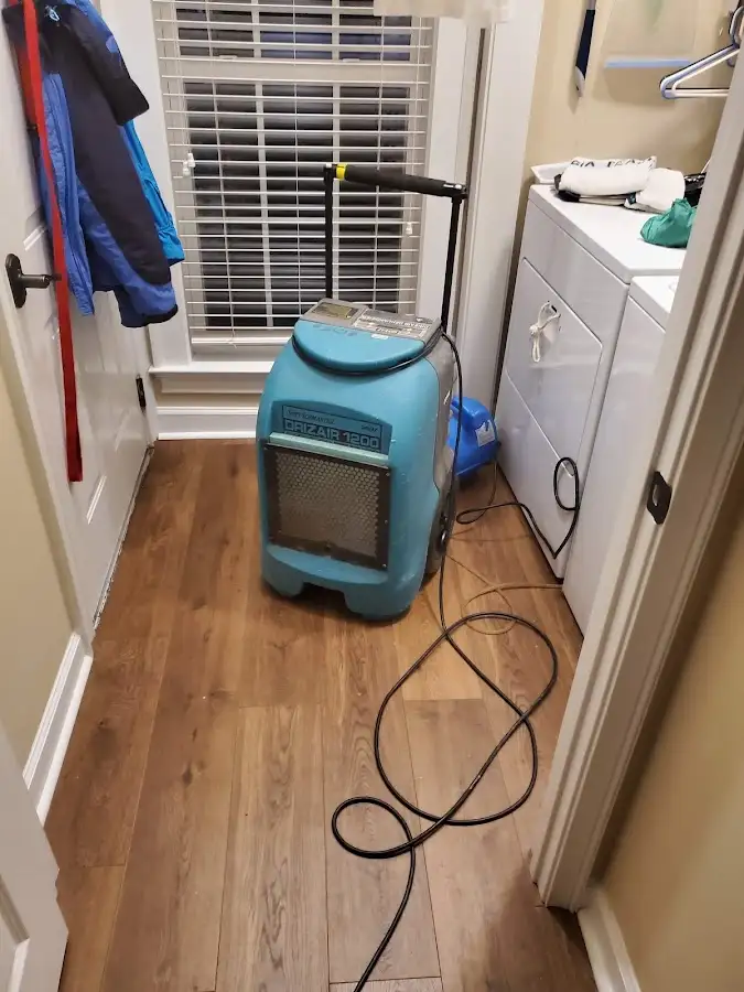 Commercial dehumidifier deployed for Crawl Space Restoration in Riverside